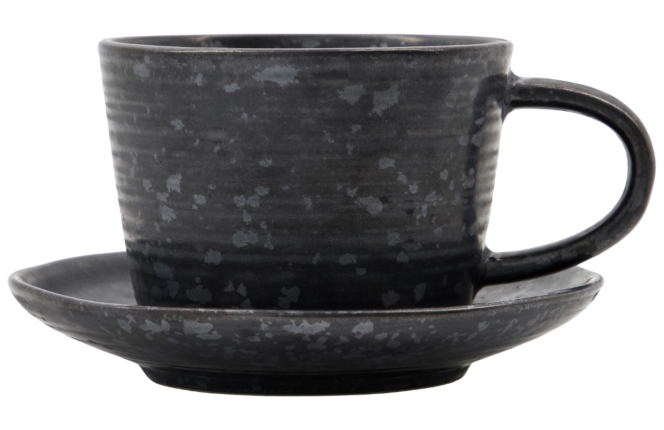 House Doctor Černý kameninový šálek s podšálkem Pion 230 ml