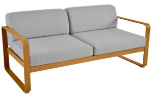 Šedá čalouněná zahradní pohovka Fermob Bellevie 160 cm s hnědou podnoží